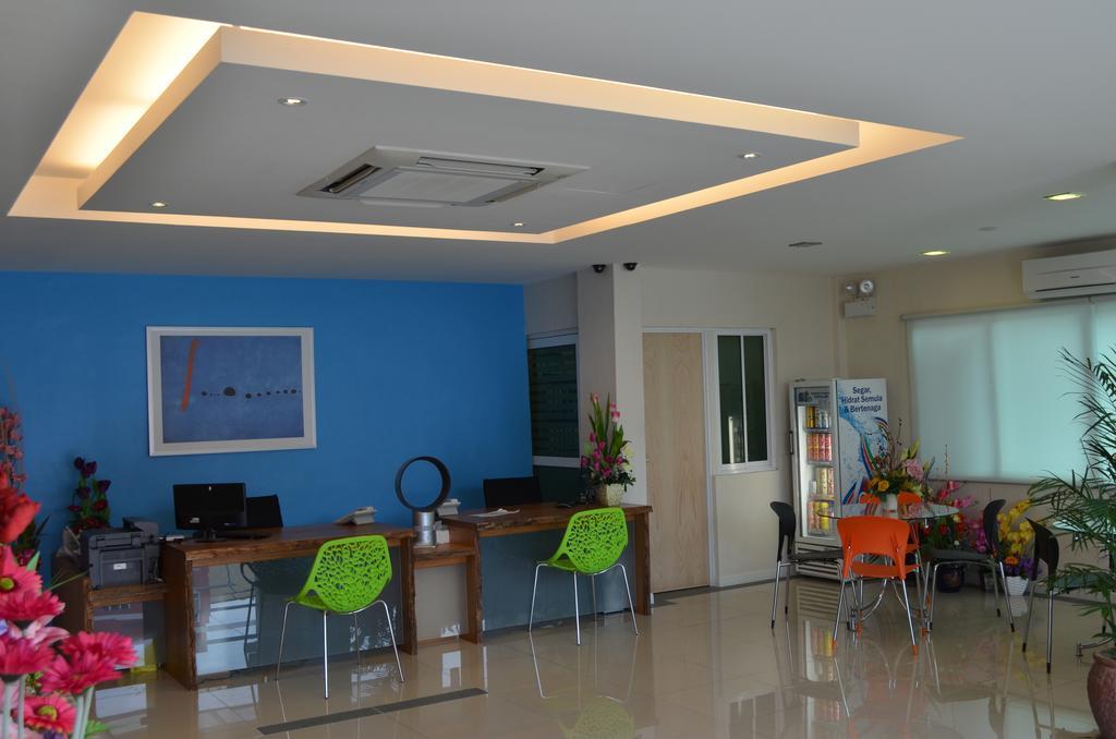 קואה Hotel Asia מראה חיצוני תמונה