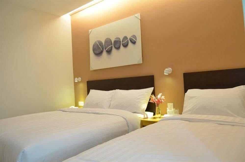 קואה Hotel Asia מראה חיצוני תמונה